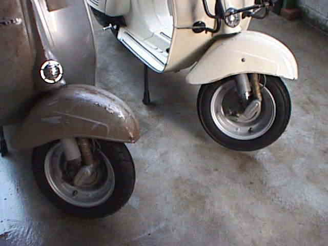 直販クーポン Vespa V５０S 純正 フロントフォーク ③ パーツ PRIMAVARA